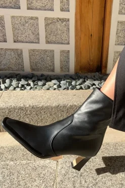 CULT MIA CALAIS ANKLE BOOTS