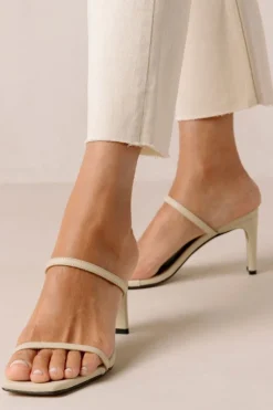 CULT MIA CANNES BEIGE MULES