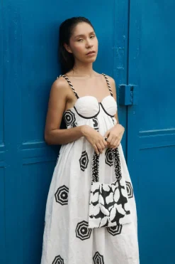 CULT MIA CLASH OF PRINTS IN BLACK AND WHITE