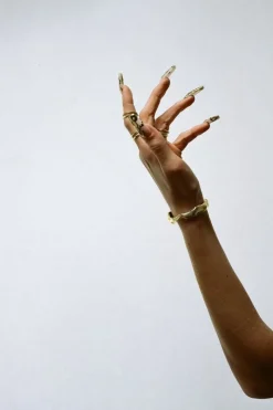 CULT MIA FLOW BANGLE